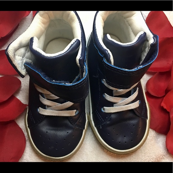 SOLD-Boys Sneakers - Picture 2 of 4